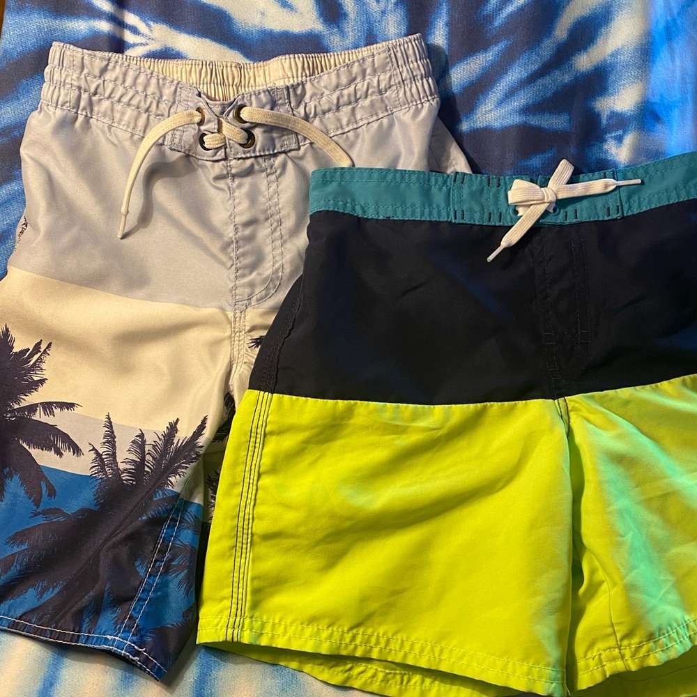 Bundle of H&M and Old Navy Swim shorts- Boys 6-8